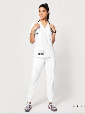 Figs Limited Edition Optic White Women's Scrub Set